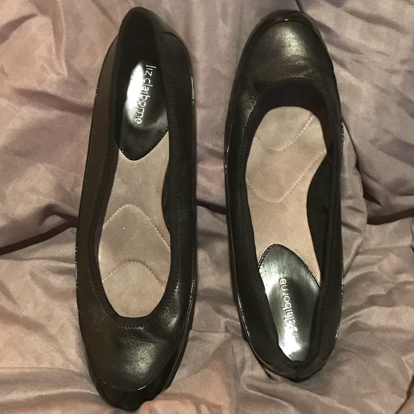 Liz Claiborne Women’s STACY Black Slip On - Picture 6 of 6